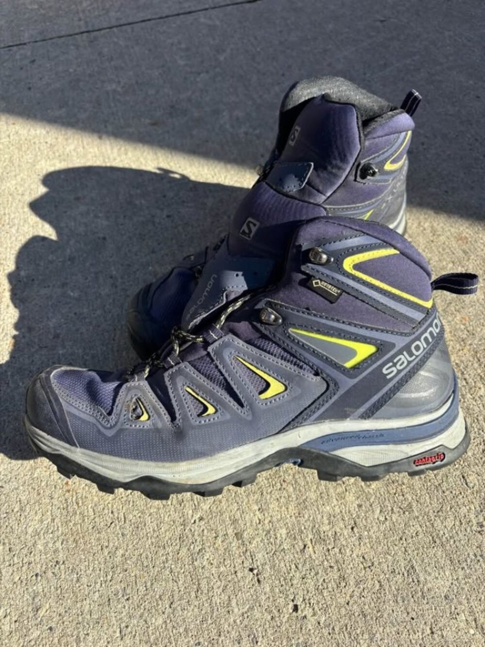 Solomon Hiking Boots size 9.5